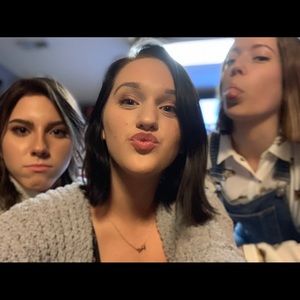 Meet your Posher, Emma